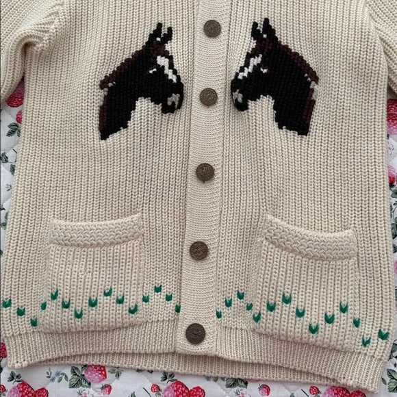 Beautiful Vintage Wool Cardigan Sweater with Horse Detail - Picture 6 of 12